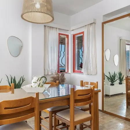 Christina 2 Kythnos Mérichas